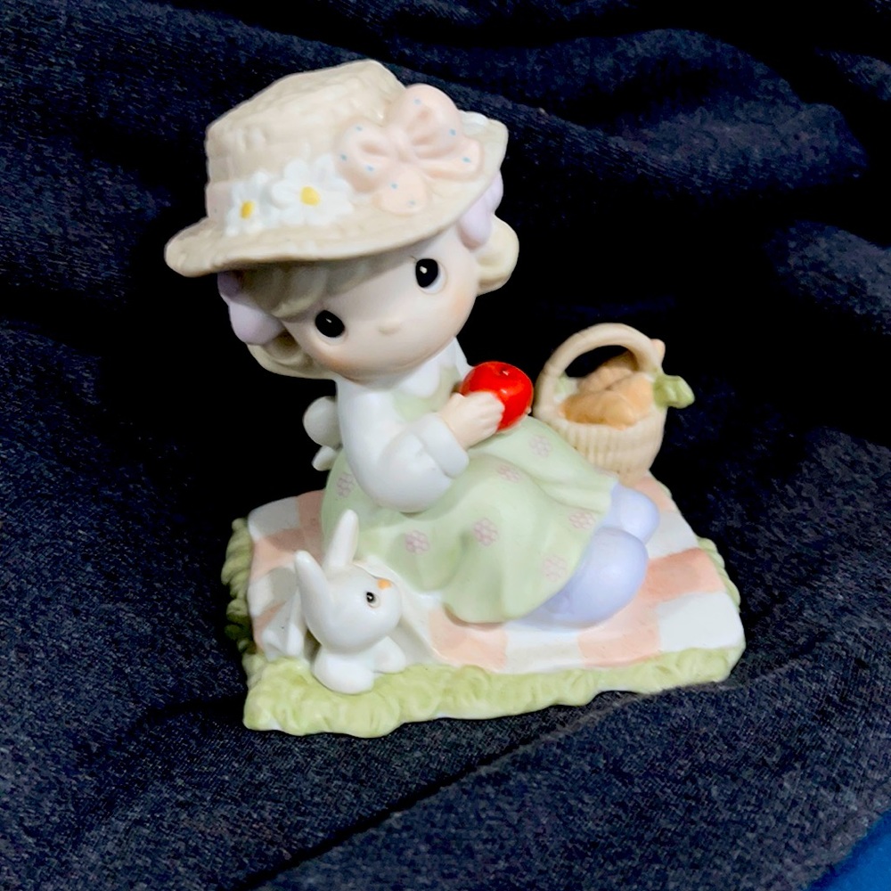 Precious Moments - it’s in the original box.  Price is still on the box